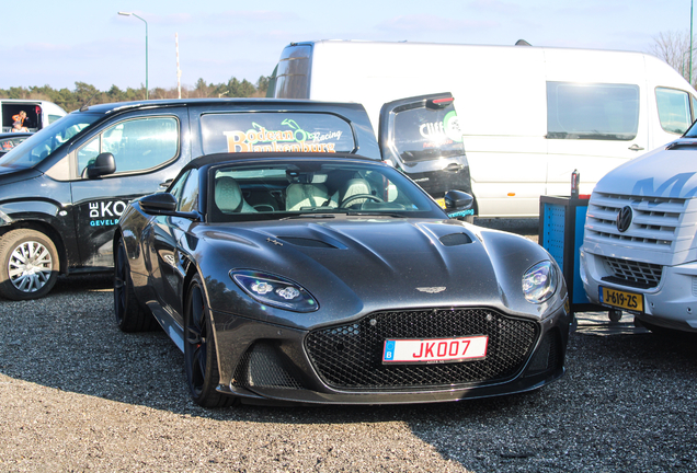 Aston Martin DBS Superleggera Volante