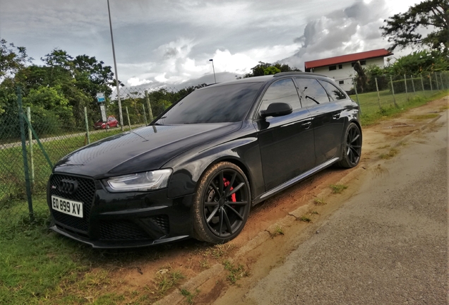 Audi RS4 Avant B8