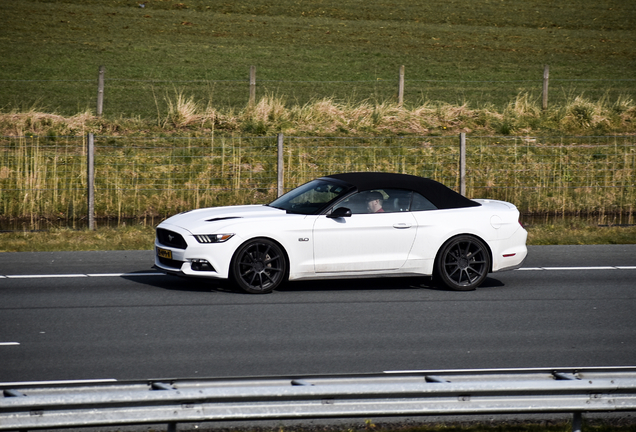 Ford Mustang GT Convertible 2015