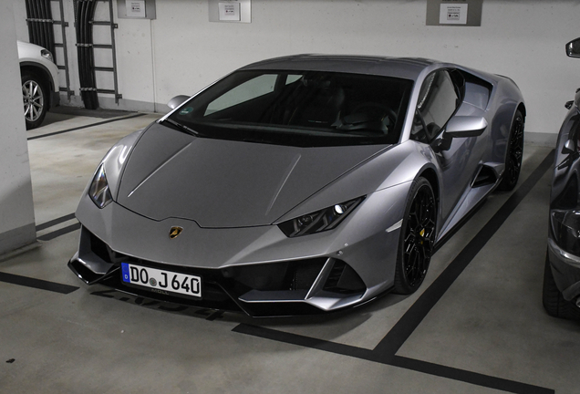 Lamborghini Huracán LP640-4 EVO