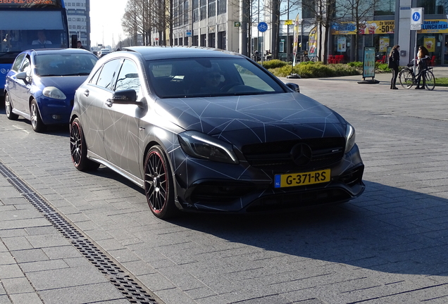 Mercedes-AMG A 45 W176 2015