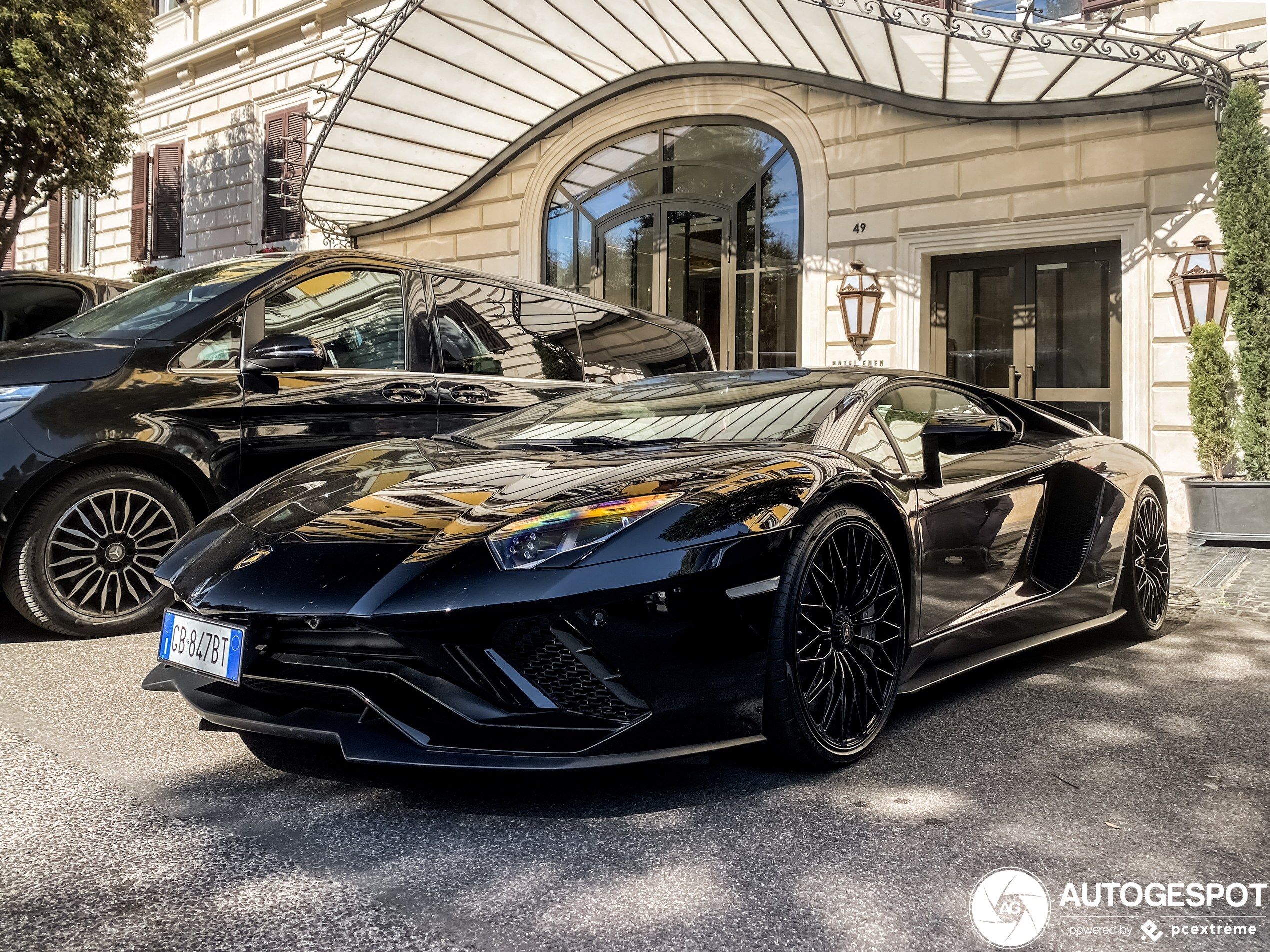 Lamborghini Aventador S LP740-4