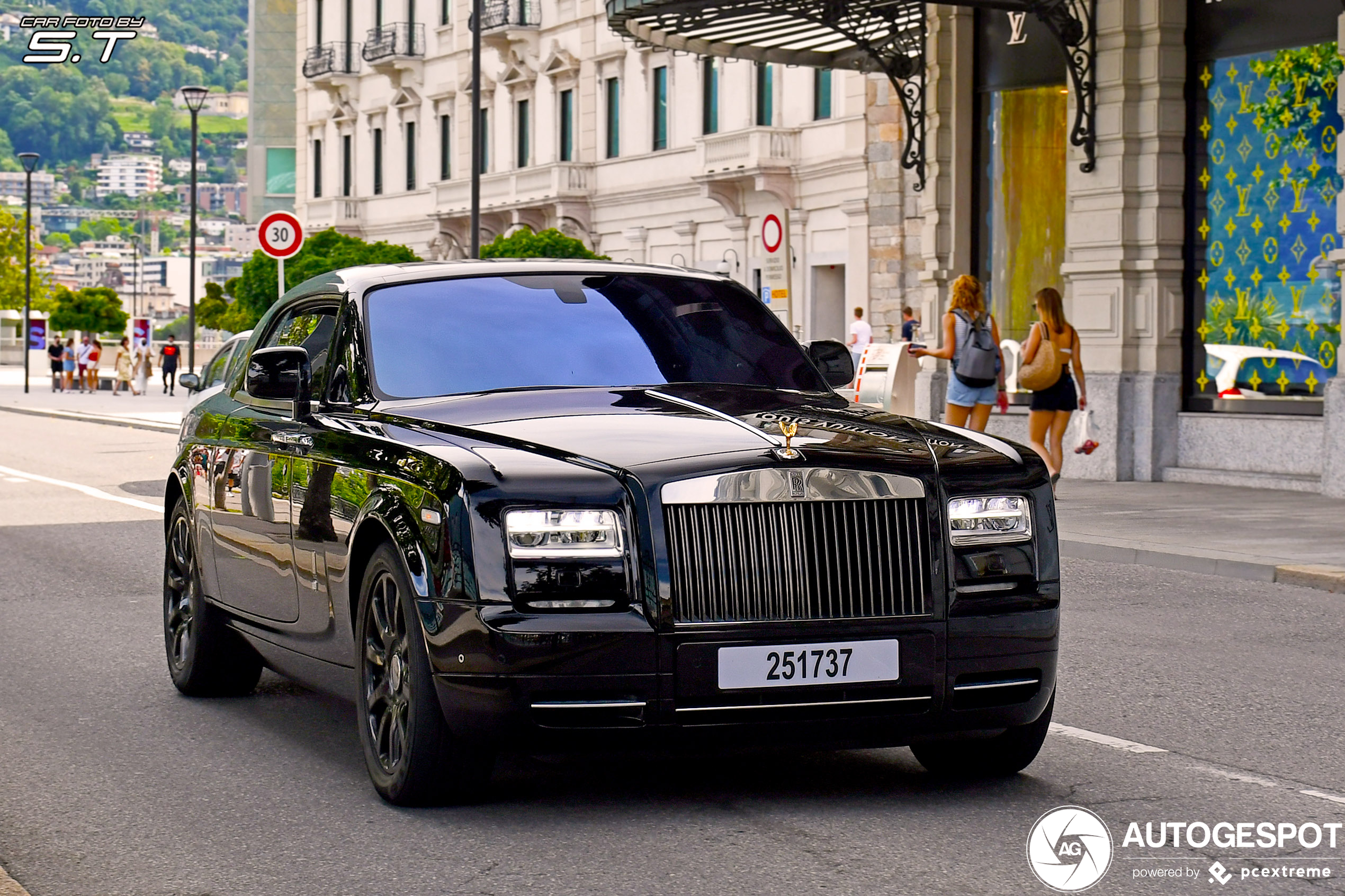 Rolls-Royce Phantom Coupé Series II - 23 M�rz 2022 - Autogespot