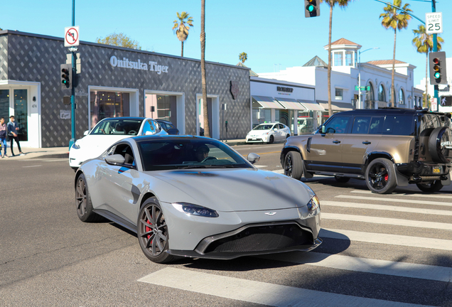 Aston Martin V8 Vantage 2018