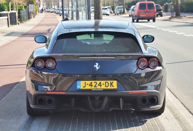 Ferrari GTC4Lusso