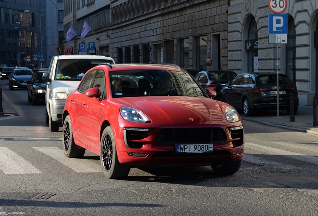 Porsche 95B Macan GTS