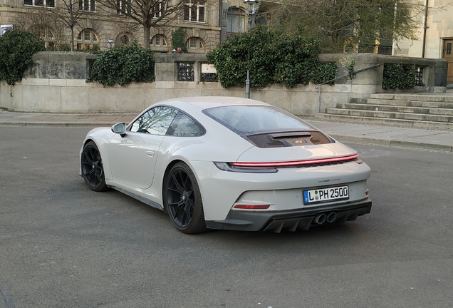 Porsche 992 GT3 Touring