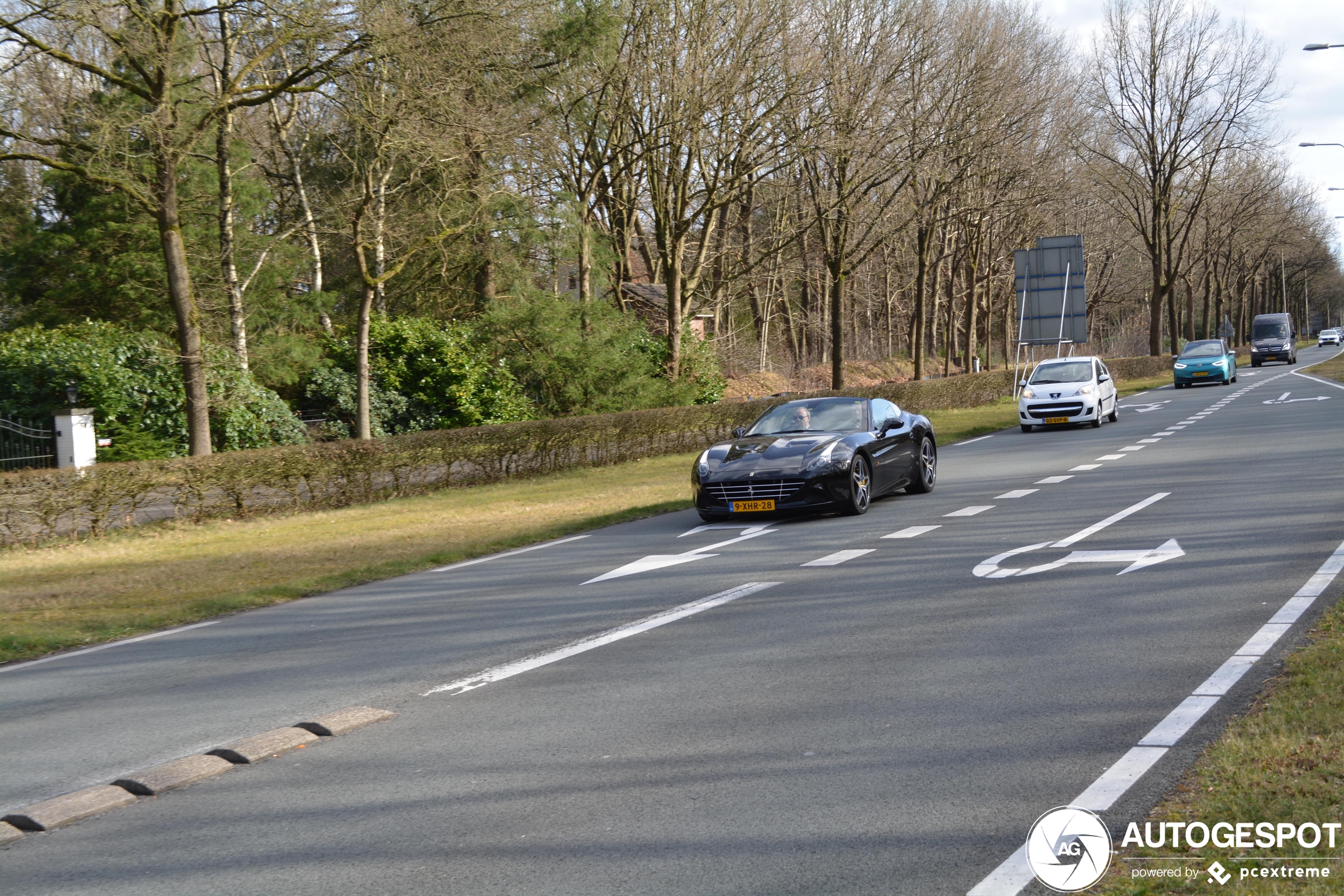 Ferrari California T