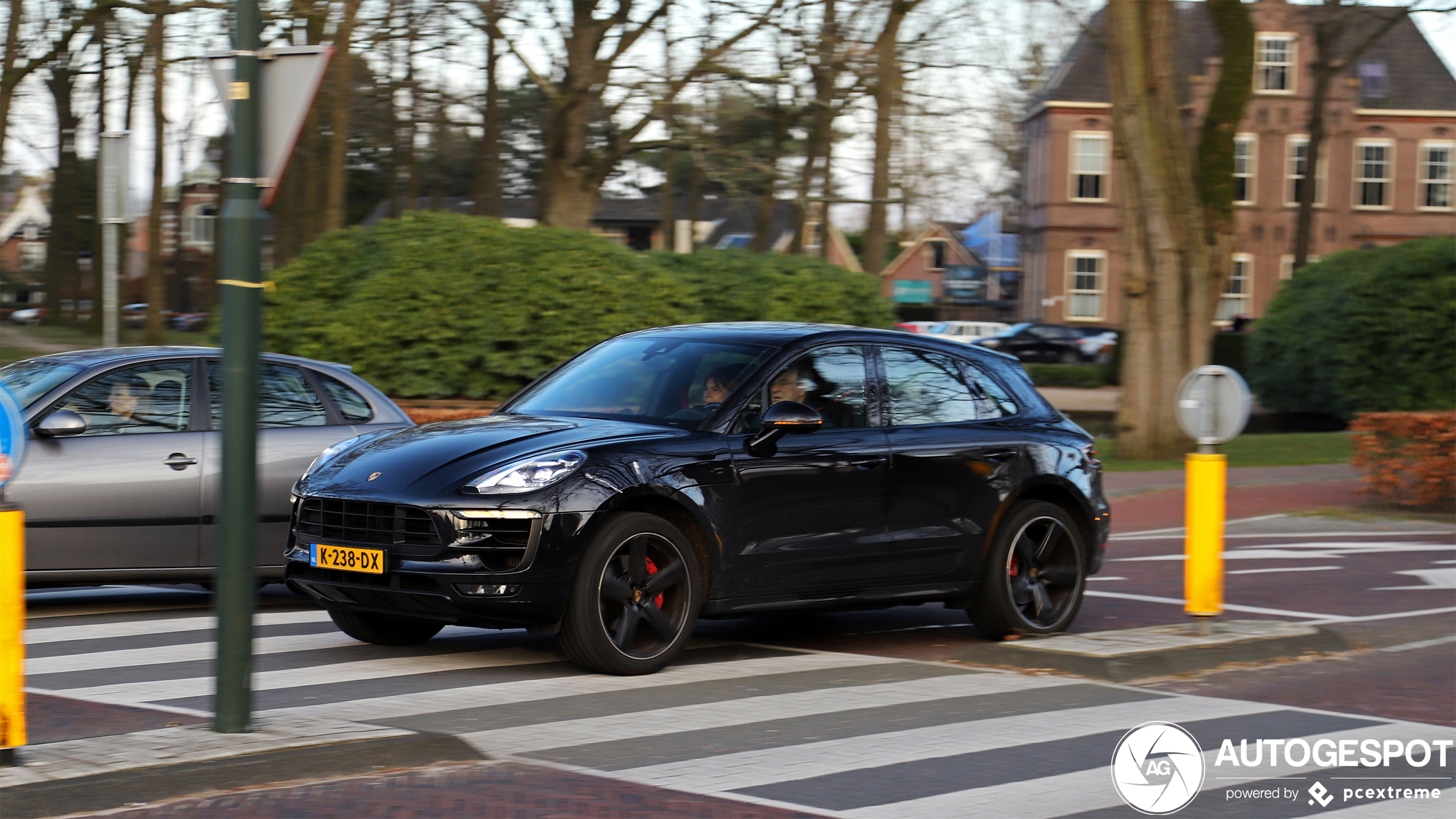 Porsche 95B Macan GTS