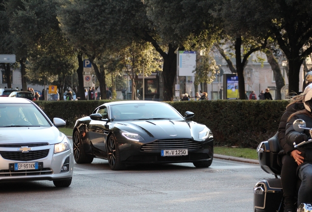 Aston Martin DB11