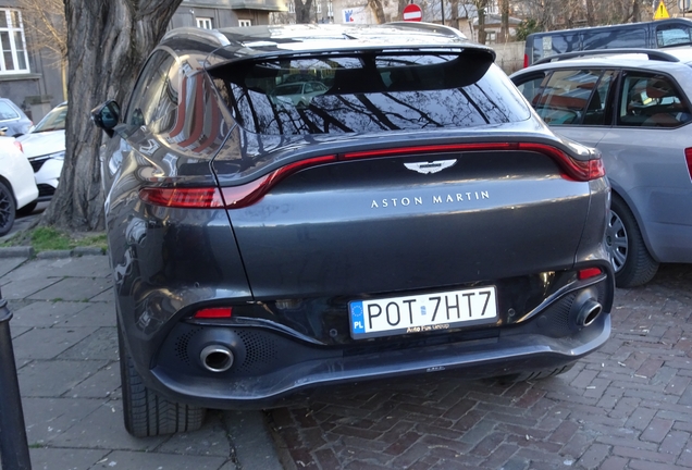 Aston Martin DBX