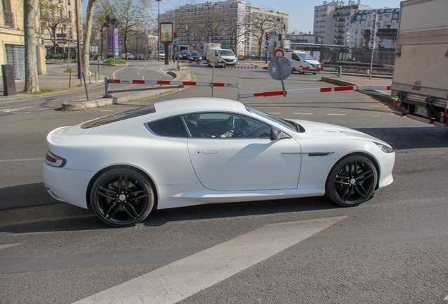 Aston Martin Virage 2011