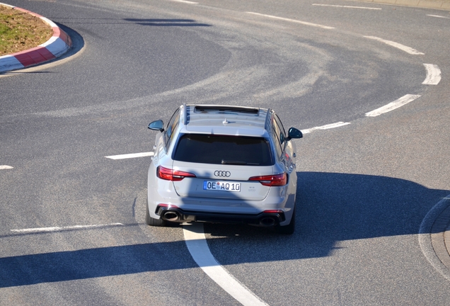 Audi RS4 Avant B9