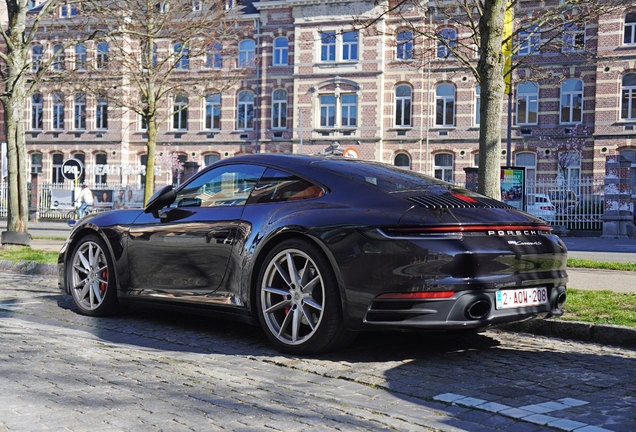 Porsche 992 Carrera 4S