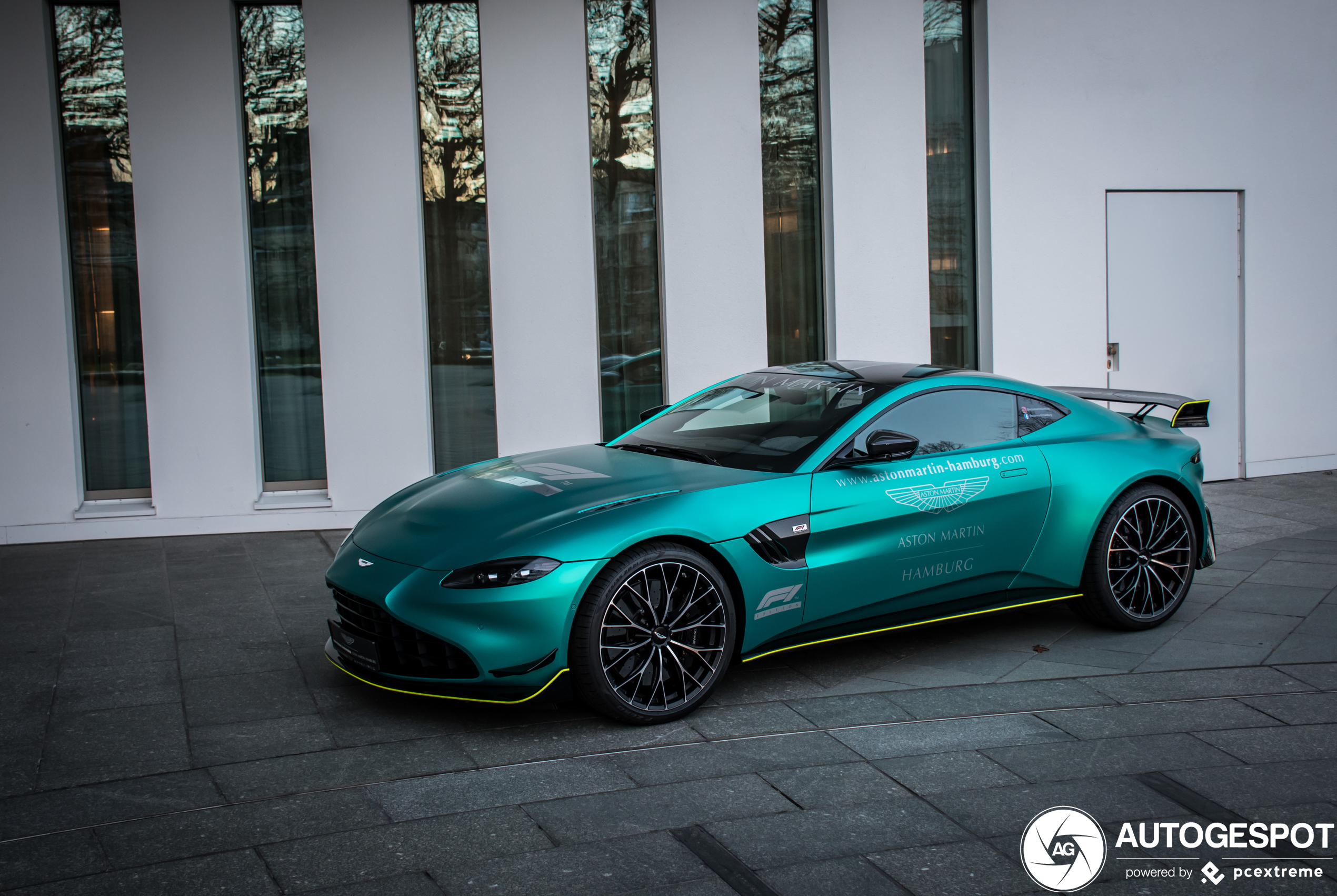 Aston Martin V8 Vantage Formula 1 Edition