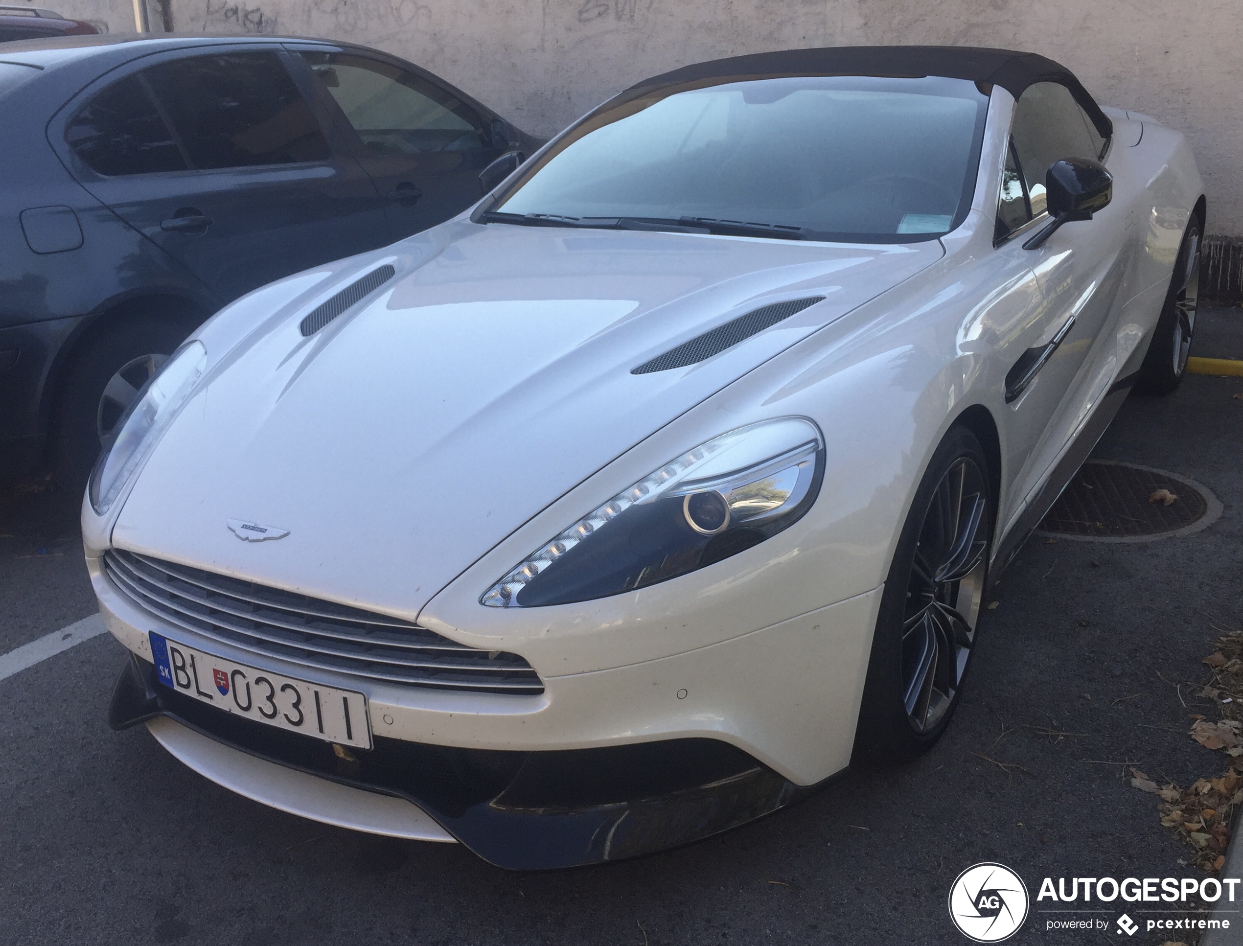 Aston Martin Vanquish Volante