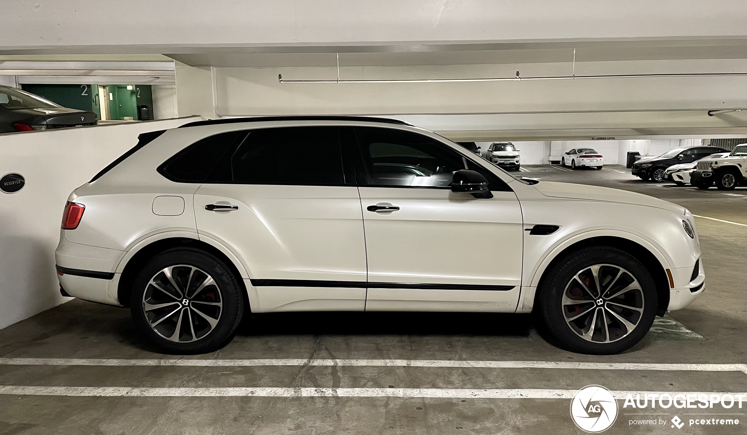 Bentley Bentayga V8