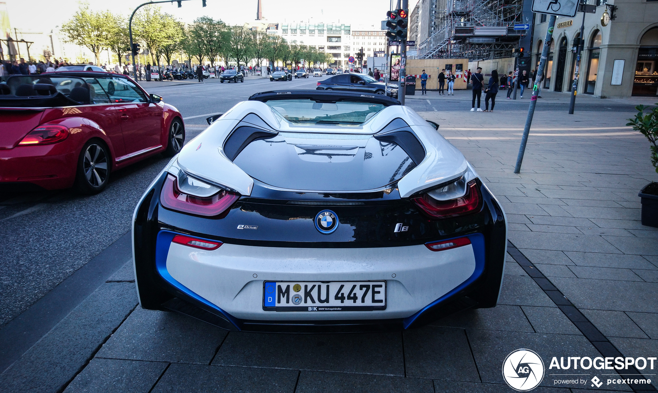 BMW i8 Roadster