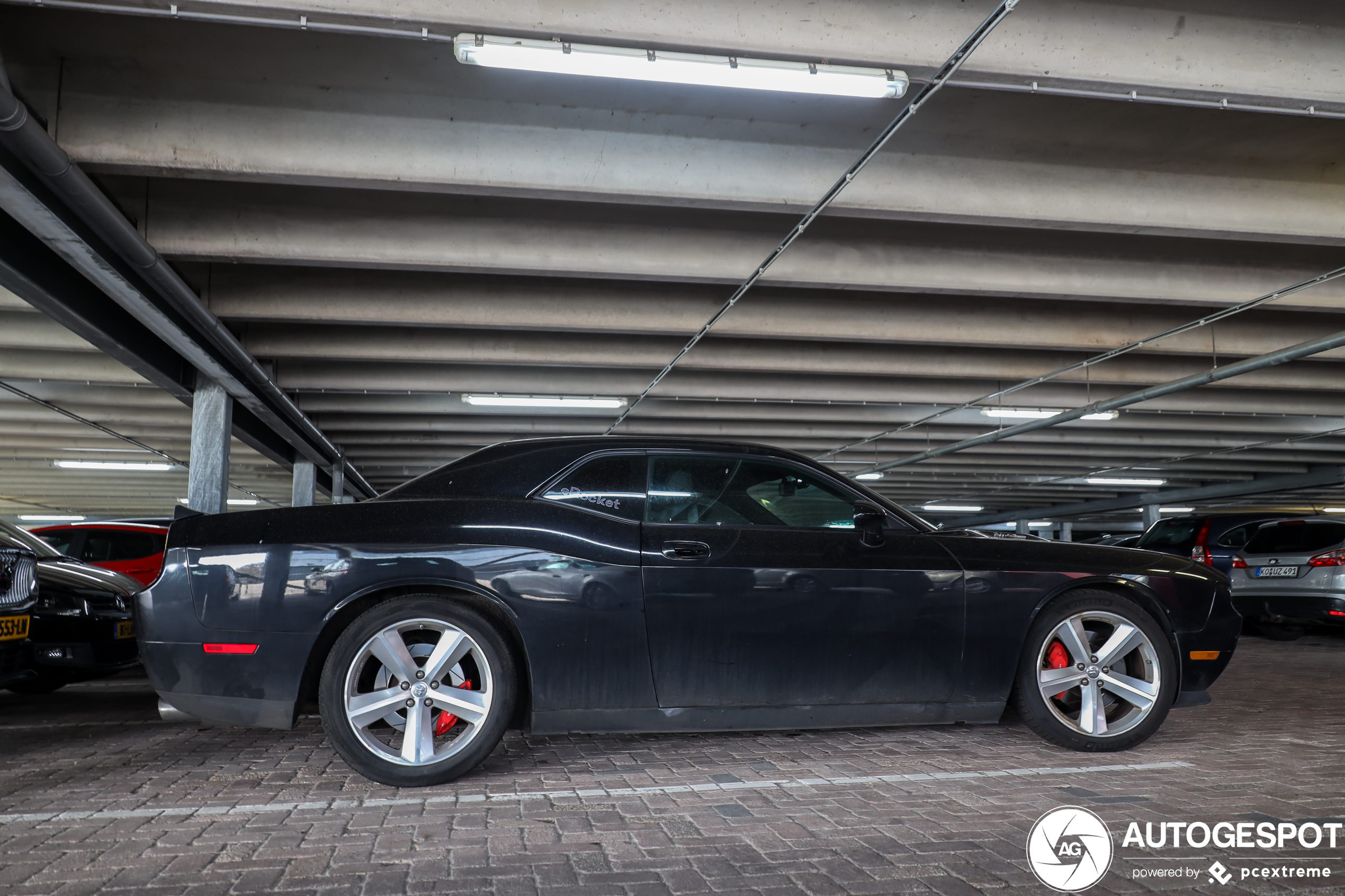 Dodge Challenger SRT-8