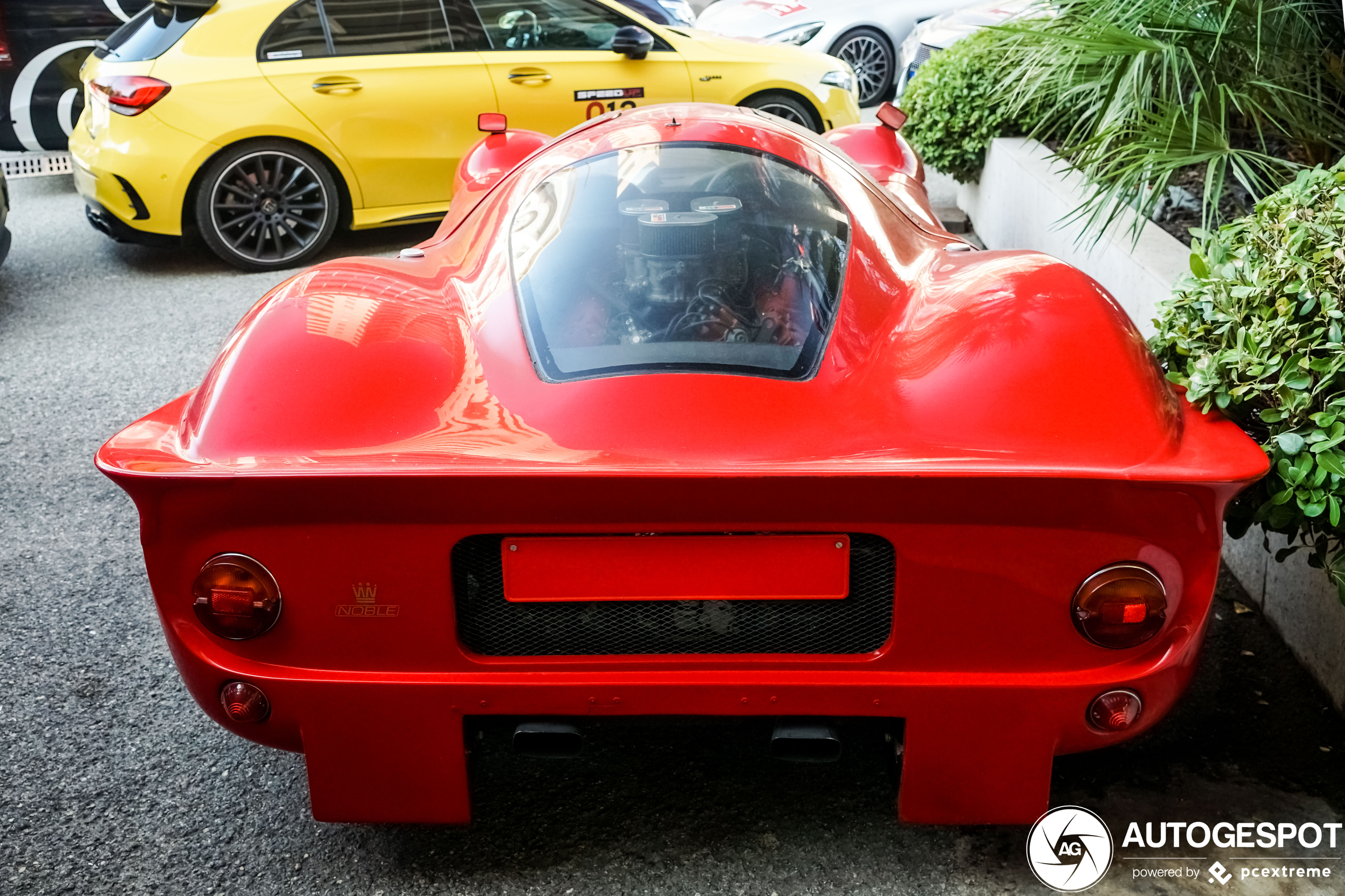 Ferrari 330 P4 by Noble - 25 March 2022 - Autogespot