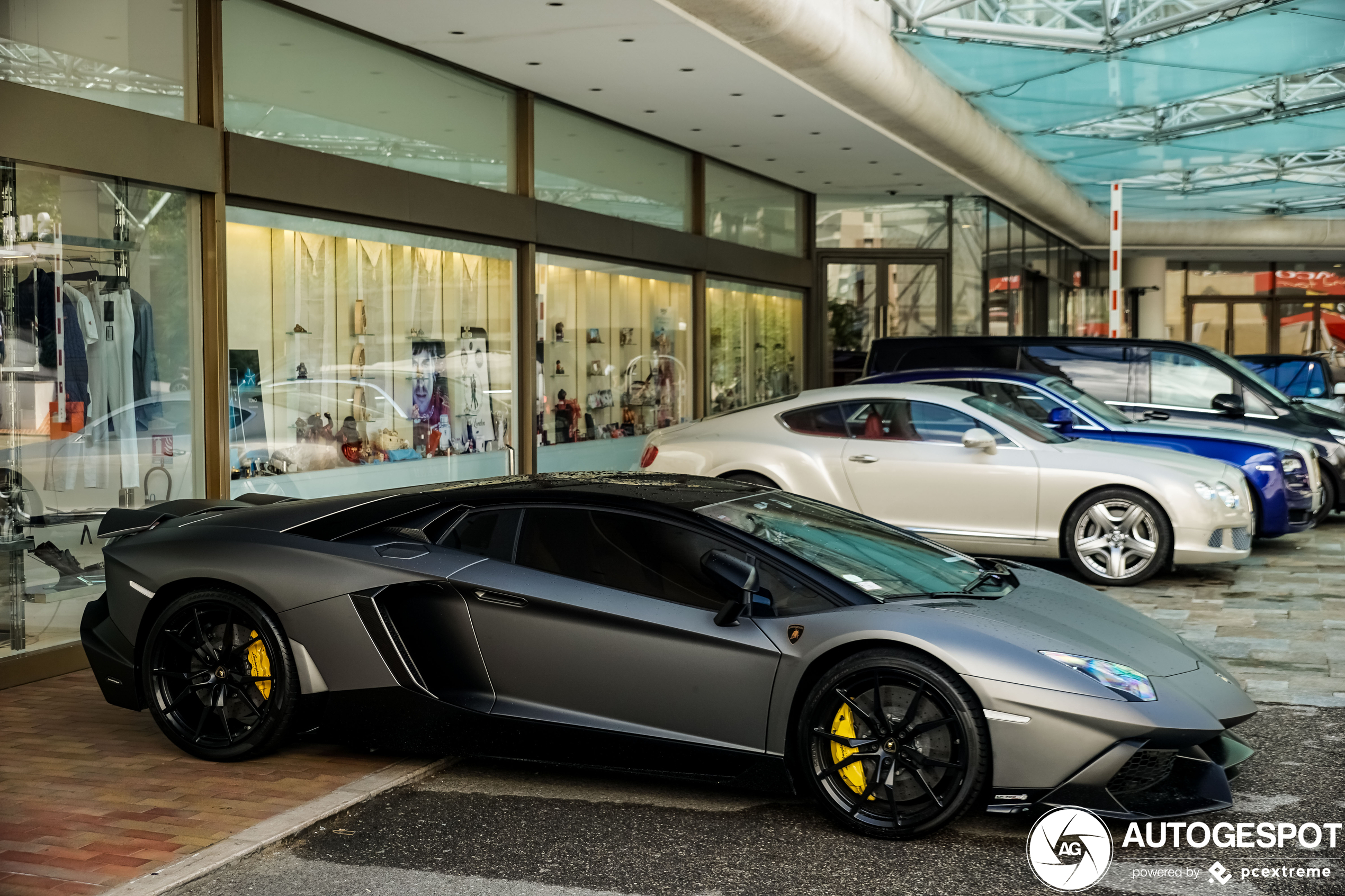 Lamborghini Aventador LP700-4