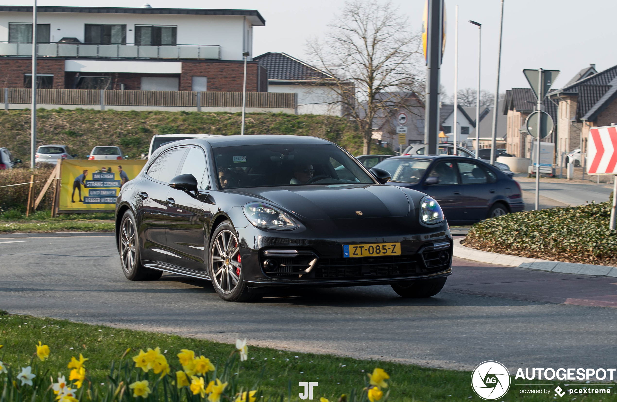 Porsche 971 Panamera Turbo Sport Turismo