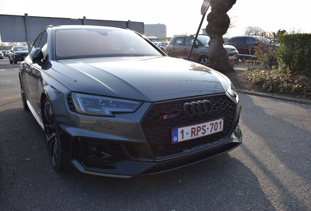 Audi RS4 Avant B9