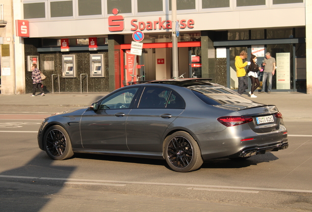 Mercedes-AMG E 63 S W213 2021