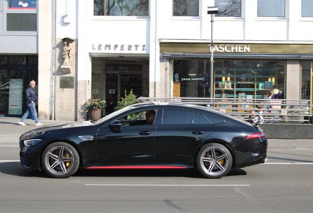 Mercedes-AMG GT 63 S X290