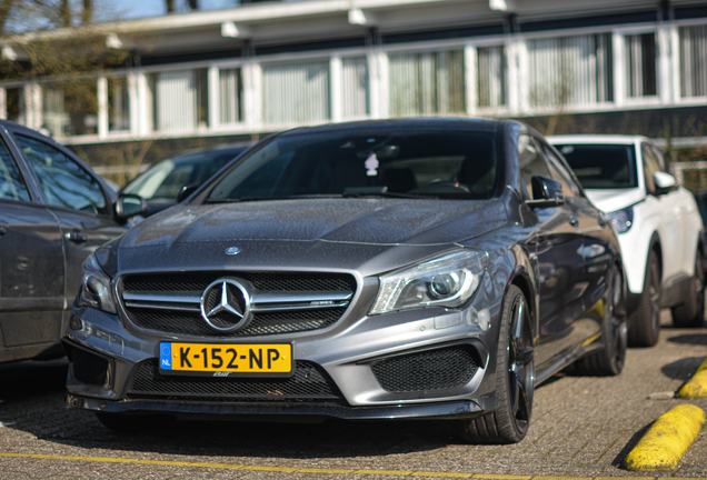 Mercedes-Benz CLA 45 AMG C117