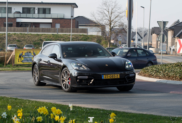 Porsche 971 Panamera Turbo Sport Turismo