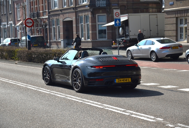 Porsche 992 Carrera 4S Cabriolet