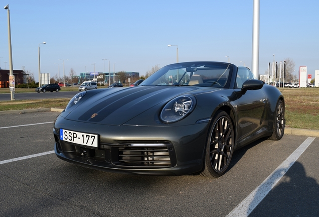 Porsche 992 Carrera 4S Cabriolet