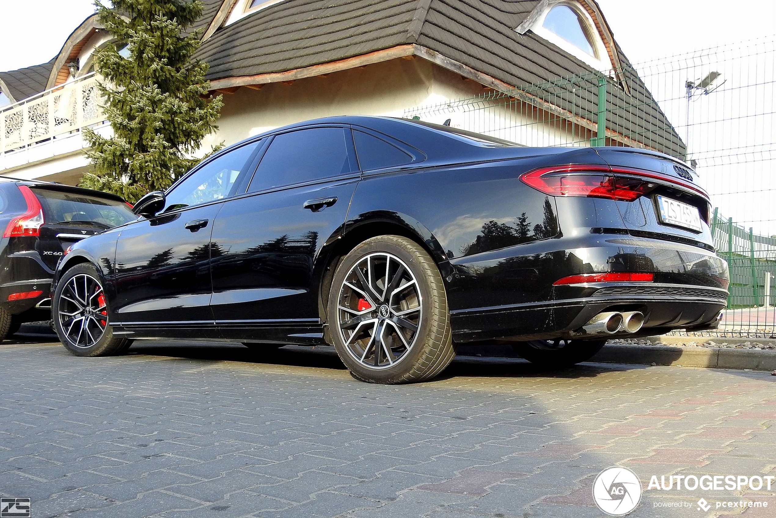 Audi S8 D5