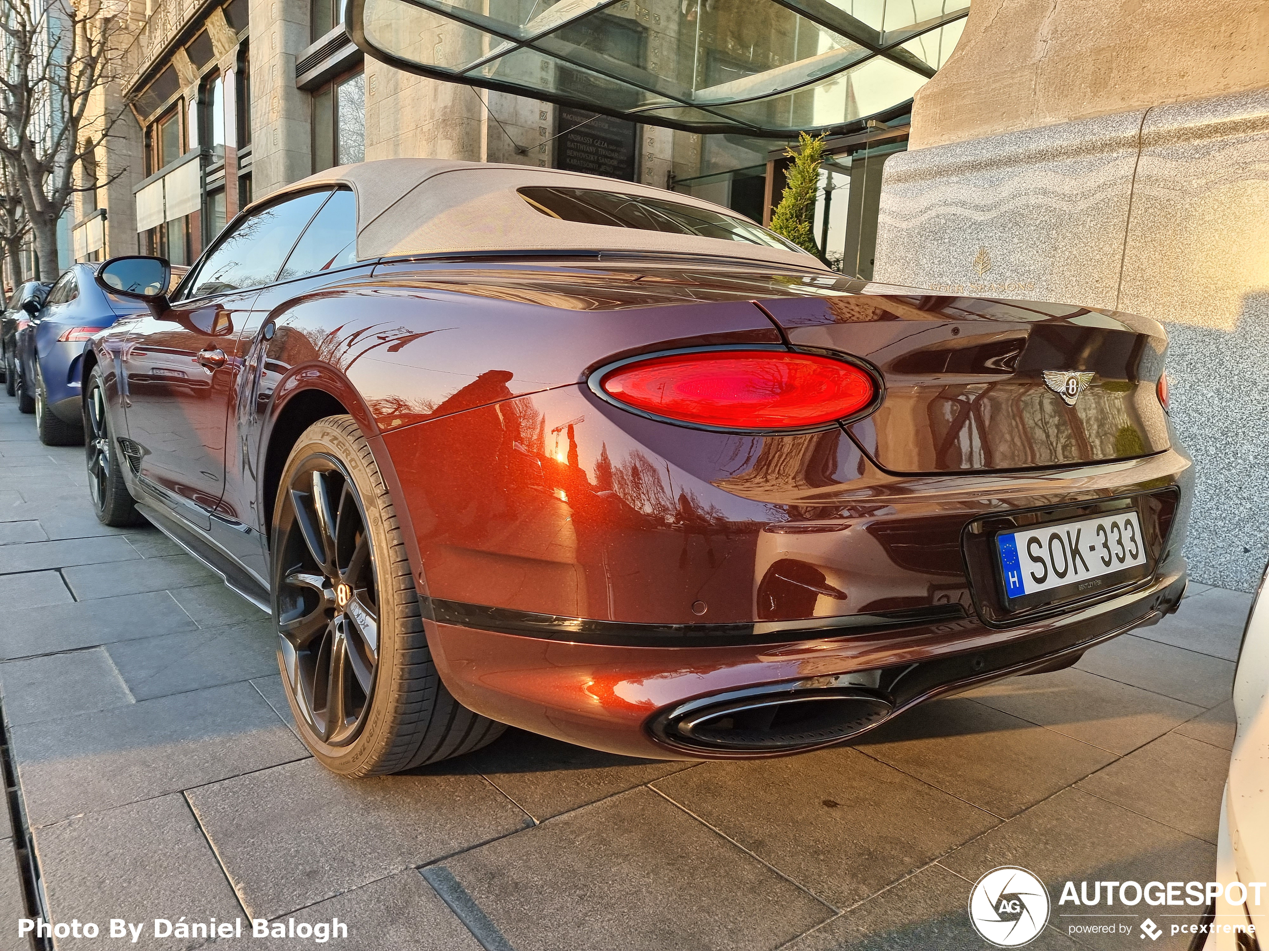 Bentley Continental GTC 2019