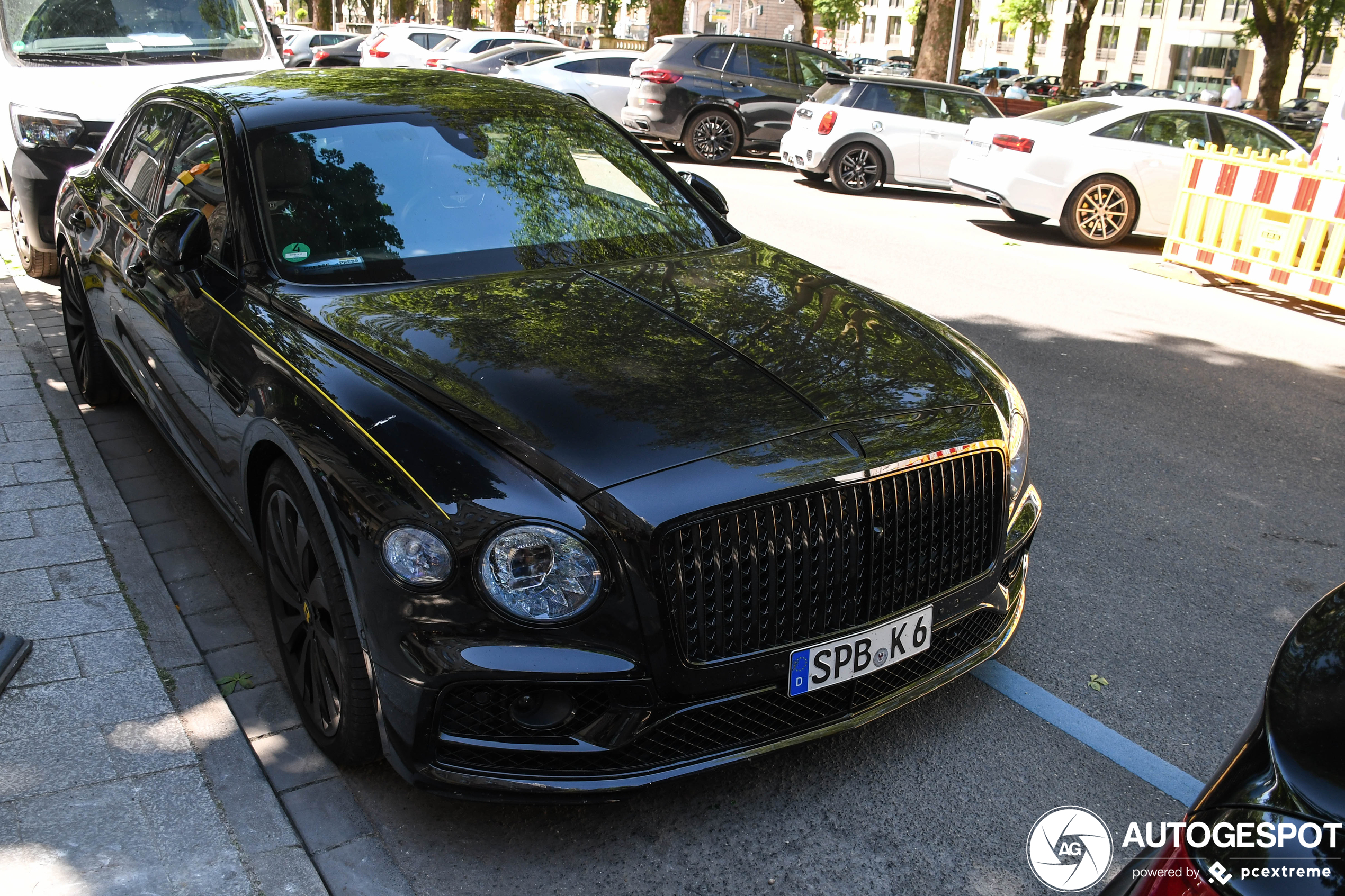 Bentley Flying Spur W12 2020 First Edition - 26 M�rz 2022 - Autogespot