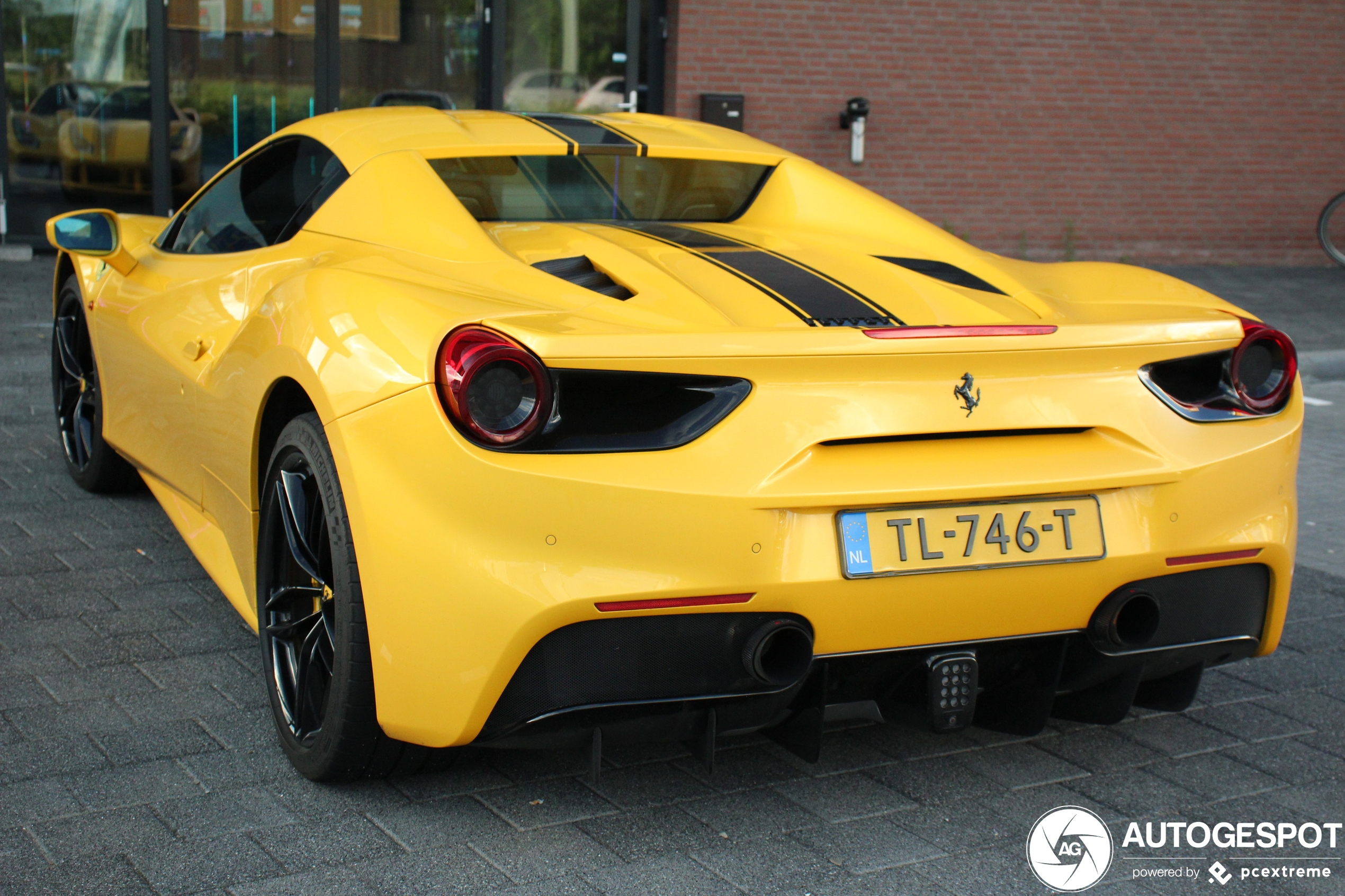 Ferrari 488 Spider