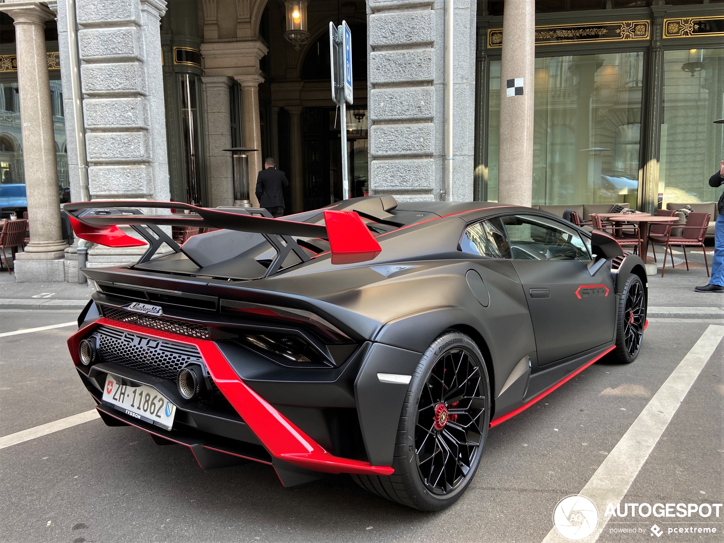 Lamborghini Huracán LP640-2 STO