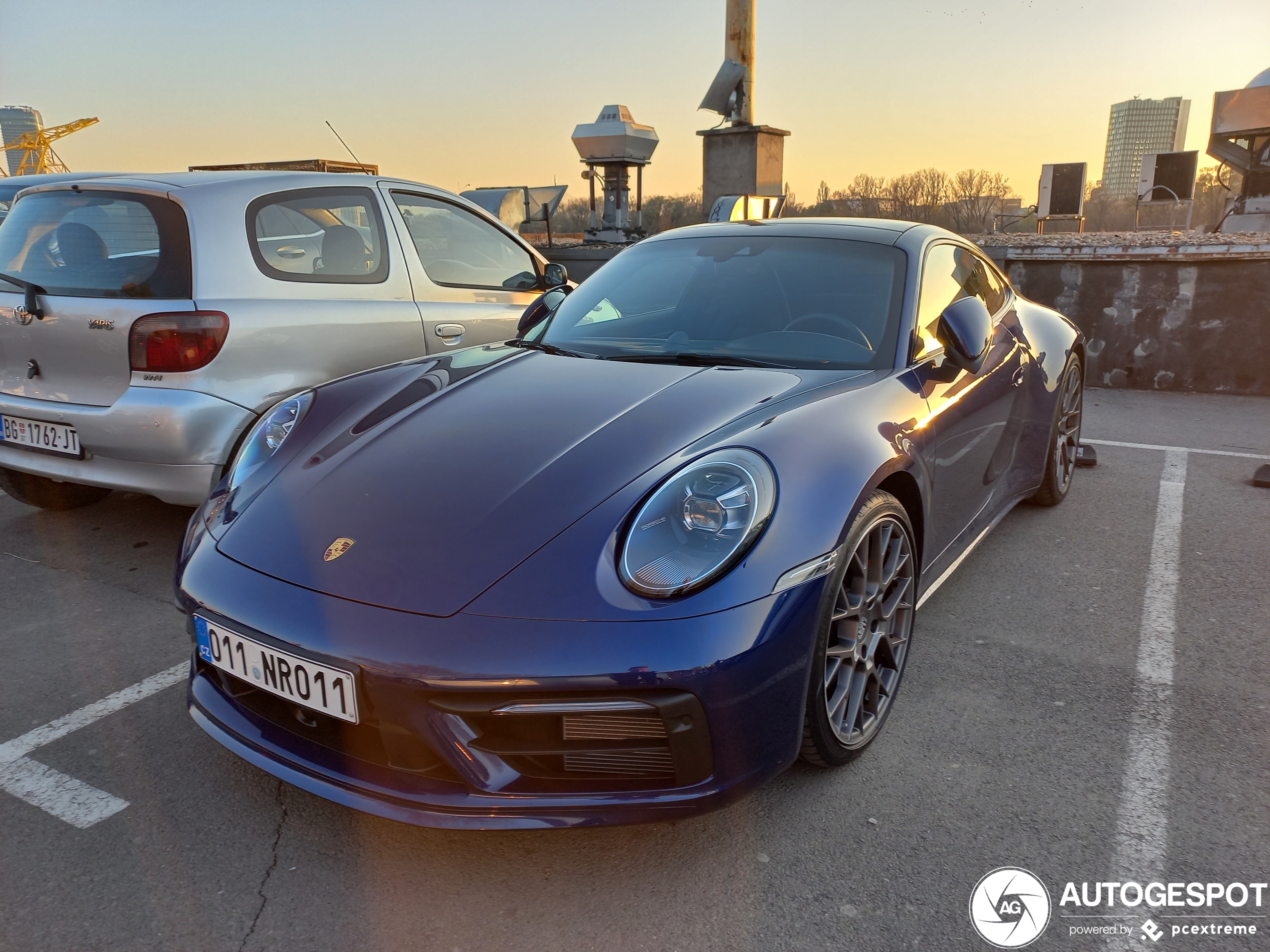 Porsche 992 Carrera 4S