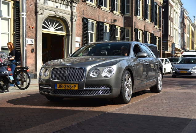 Bentley Flying Spur V8