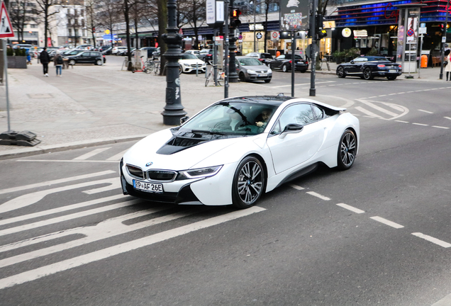 BMW i8