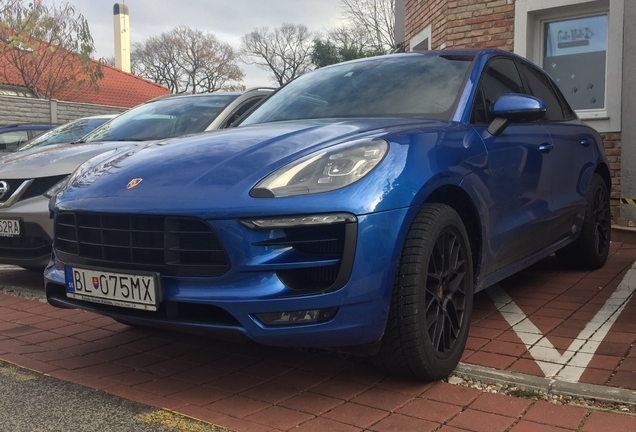 Porsche 95B Macan GTS