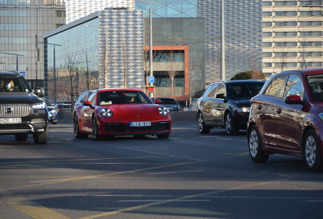 Porsche 992 Carrera 4S