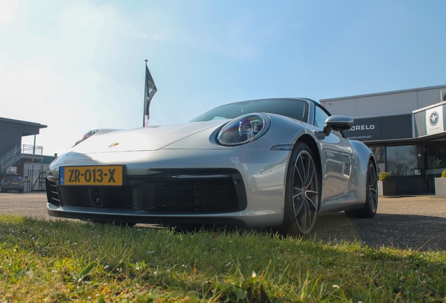 Porsche 992 Carrera 4S Cabriolet