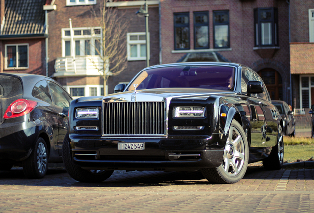 Rolls-Royce Phantom EWB Series II