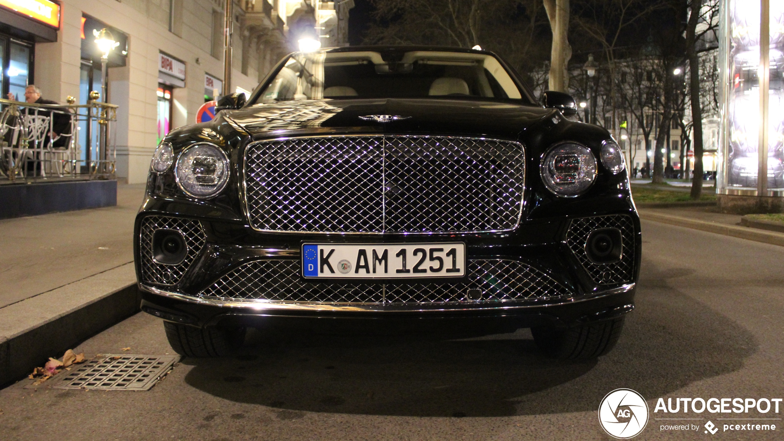 Bentley Bentayga V8 2021