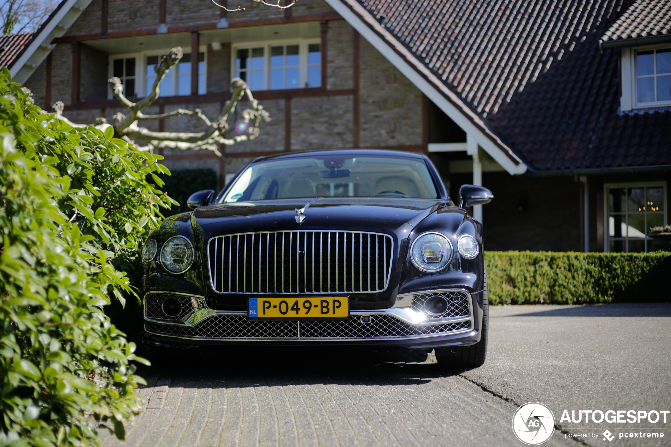 Bentley Flying Spur V8 2021 First Edition