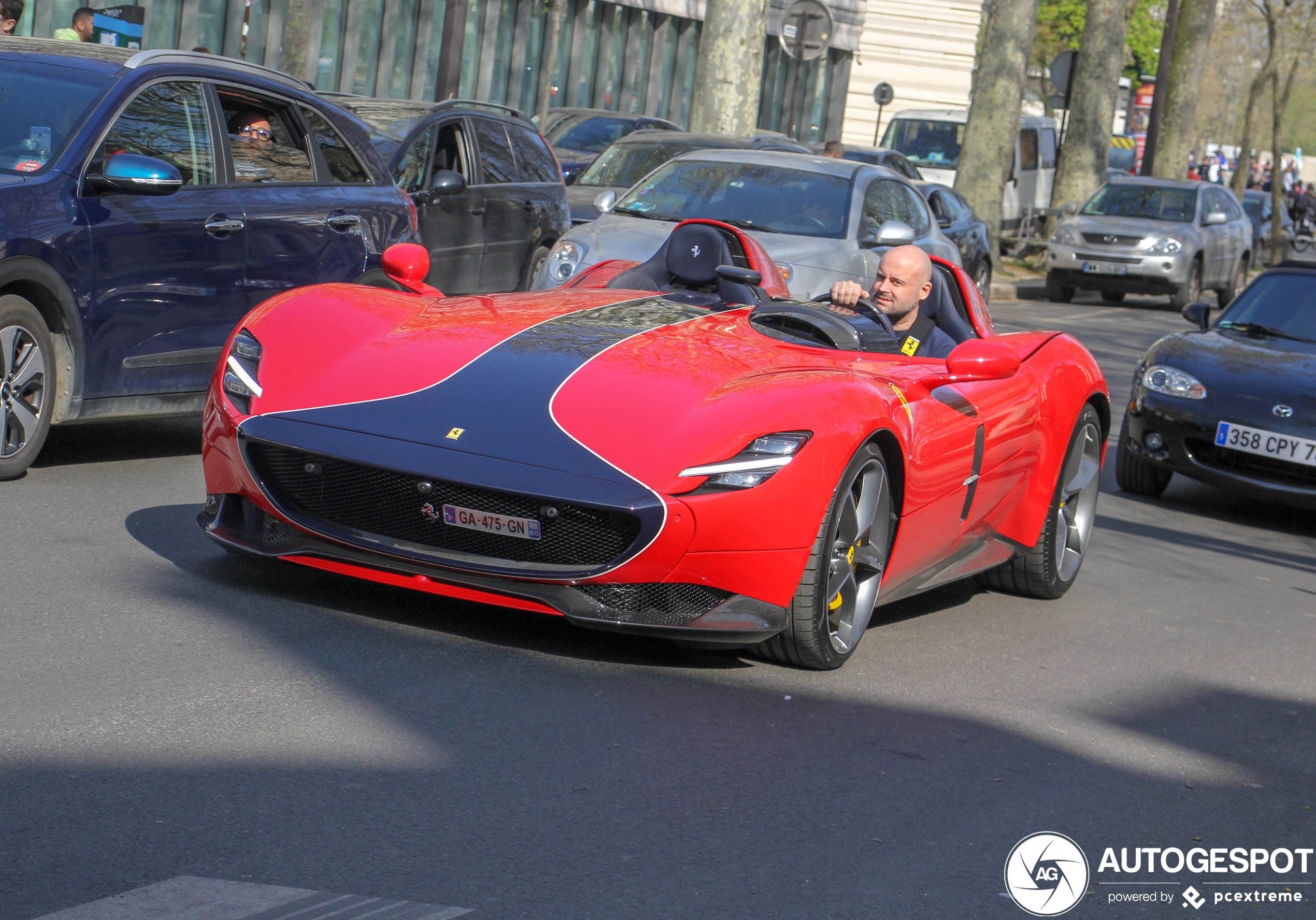 Dit zijn dagen waar de Ferrari Monza SP2 voor gemaakt is