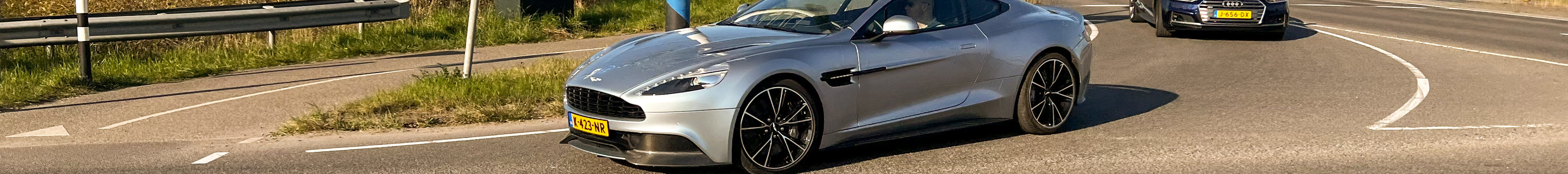 Aston Martin Vanquish 2013