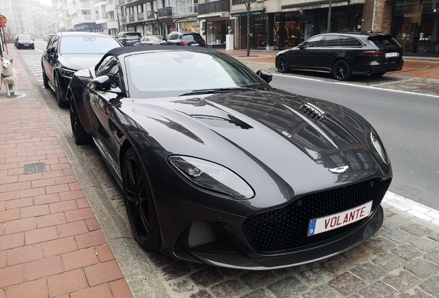 Aston Martin DBS Superleggera Volante